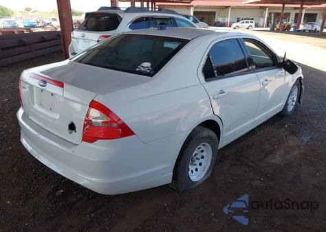 2012 Ford Fusion S из США, поврежденный, VIN 3FAHP0GA7CR187177